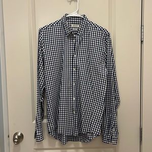 Zara Mens Button Down, Size L.